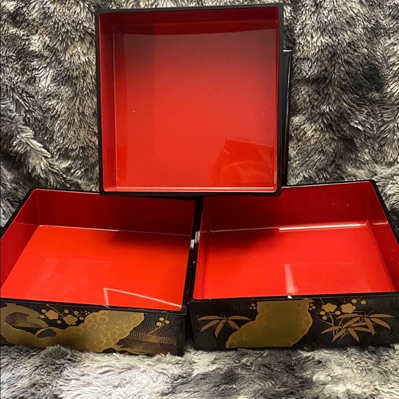 Vintage Japanese Lacquer Storage/Jewelry Box - Picture 9 of 16